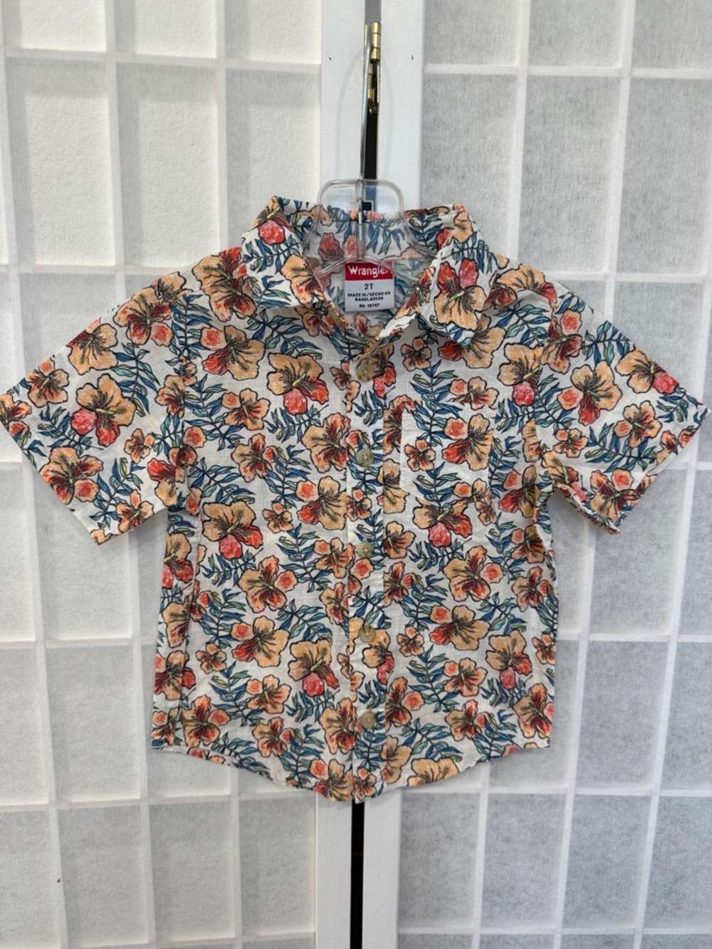 Wrangler Boy’s Floral Button-Down Hawaiin Shirt Size 2T
